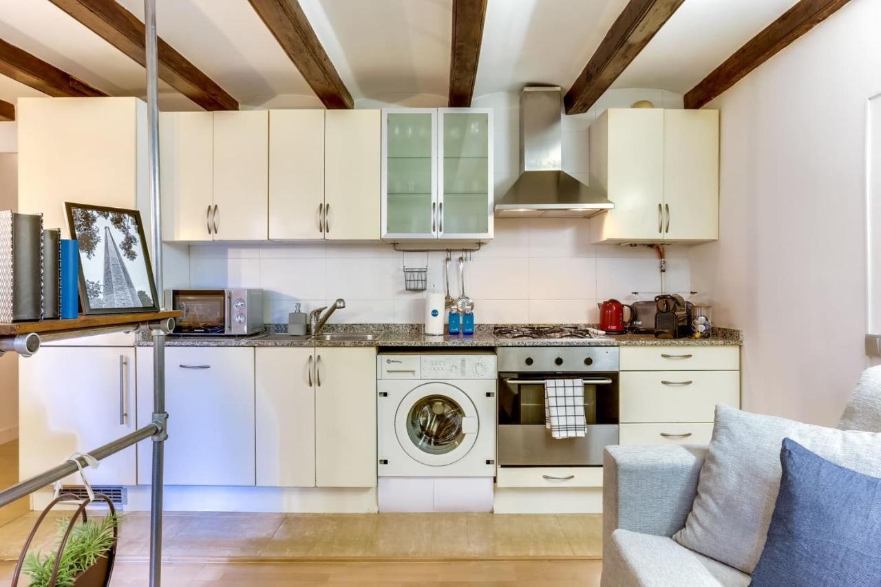 Sweett - Miro Park Apartment Barcelona Luaran gambar