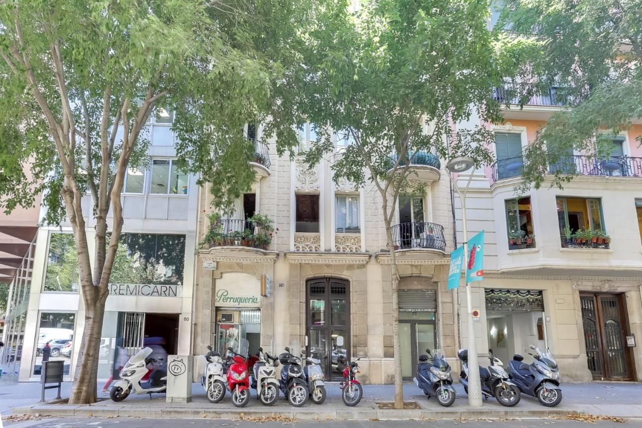 Sweett - Miro Park Apartment Barcelona Luaran gambar